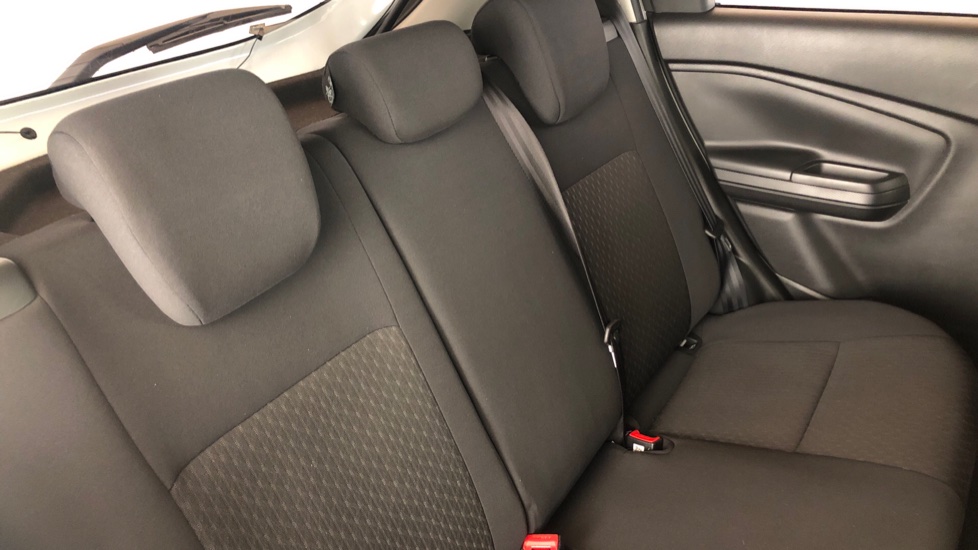 2025 TOYOTA VITZ 1.0 XR