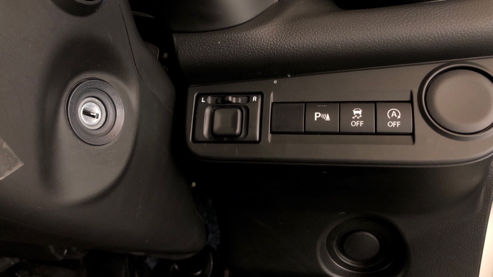 2025 TOYOTA VITZ 1.0 XR