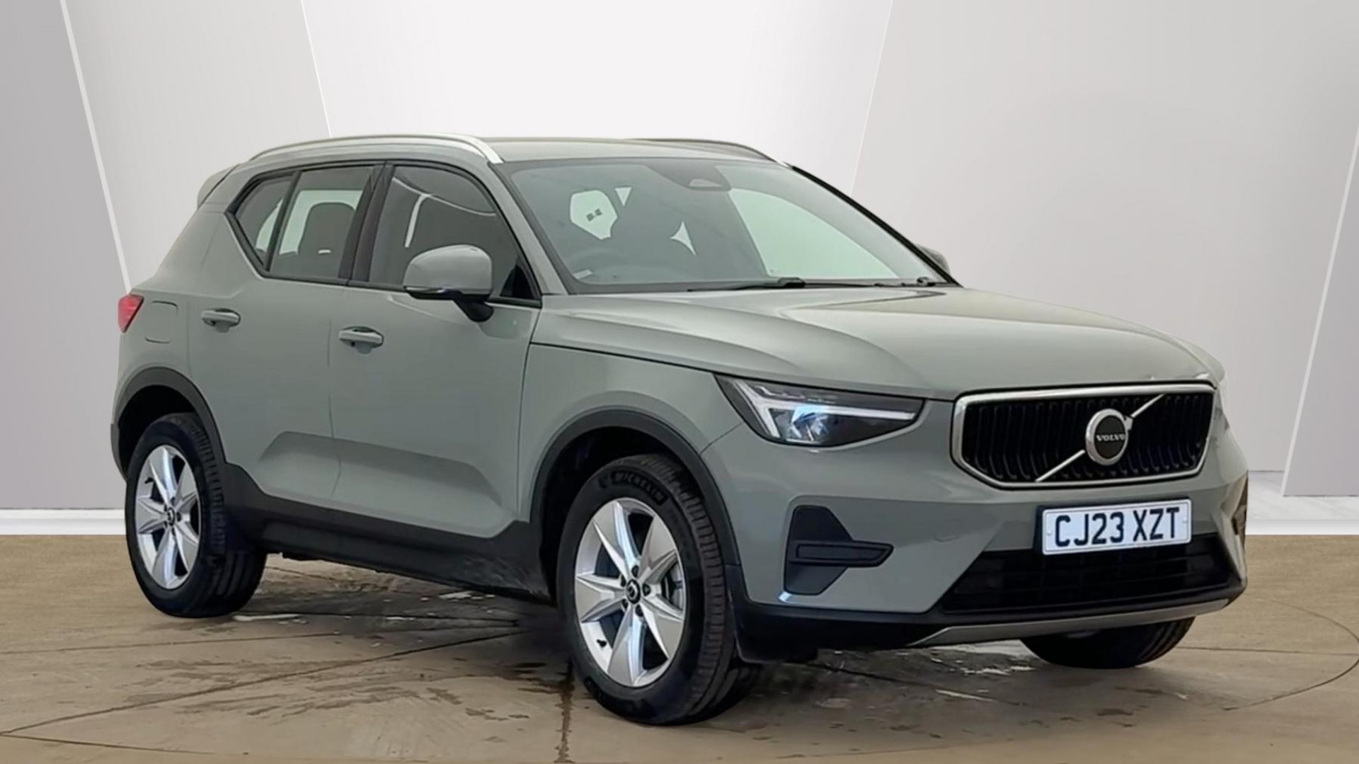 2023 Volvo XC40