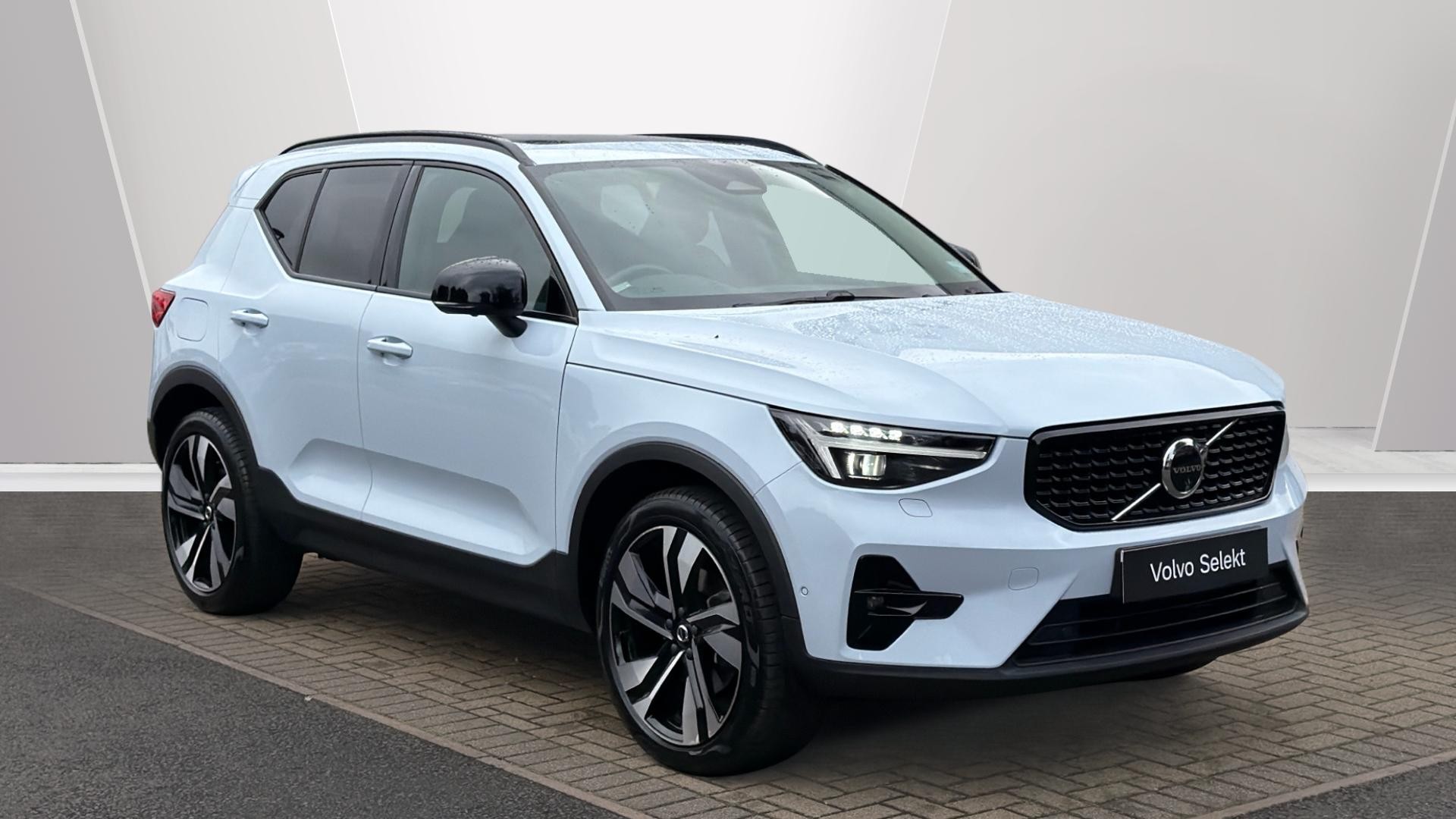2024 Volvo XC40