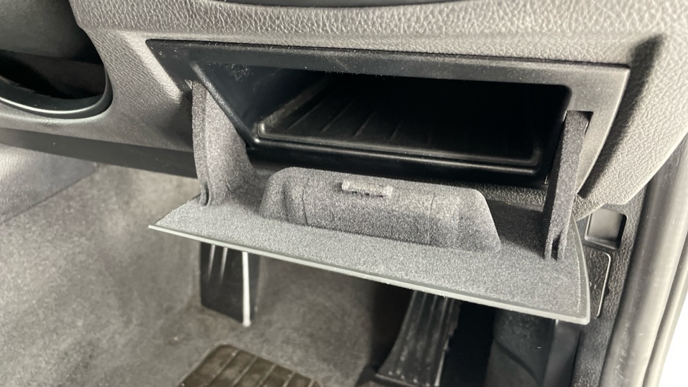 BMW 1 Series 118d M Sport 5dr Step Auto Diesel Hatchback - Image 48