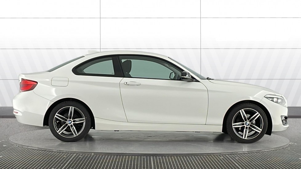 BMW 2 Series 218d Sport 2dr [Nav] Diesel Coupe - Image 3