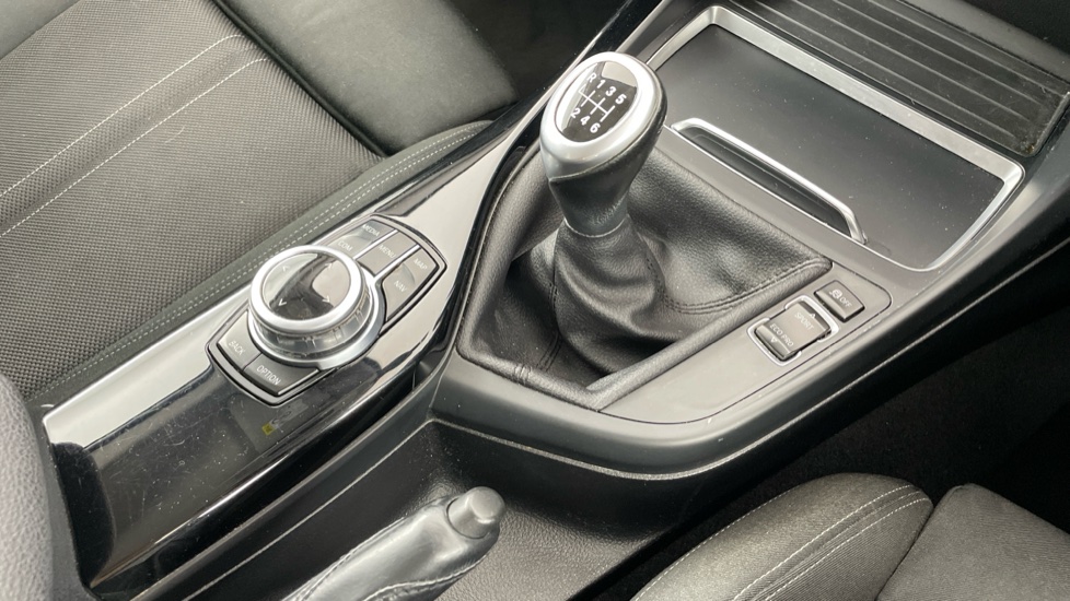 BMW 2 Series 218d Sport 2dr [Nav] Diesel Coupe - Image 10