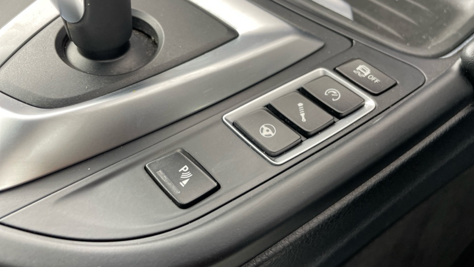BMW M4 2dr DCT [Competition Pack] Petrol Convertible - Image 19