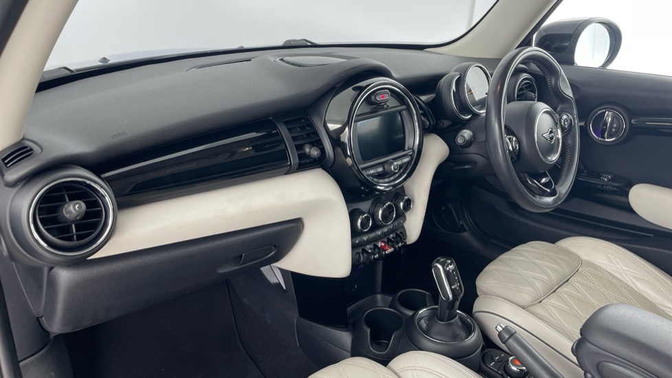 MINI Hatchback 1.5 Cooper Exclusive II 3dr Petrol Hatchback - Image 7