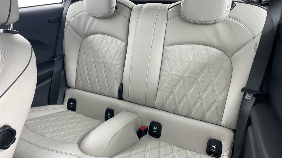 MINI Hatchback 1.5 Cooper Exclusive II 3dr Petrol Hatchback - Image 12