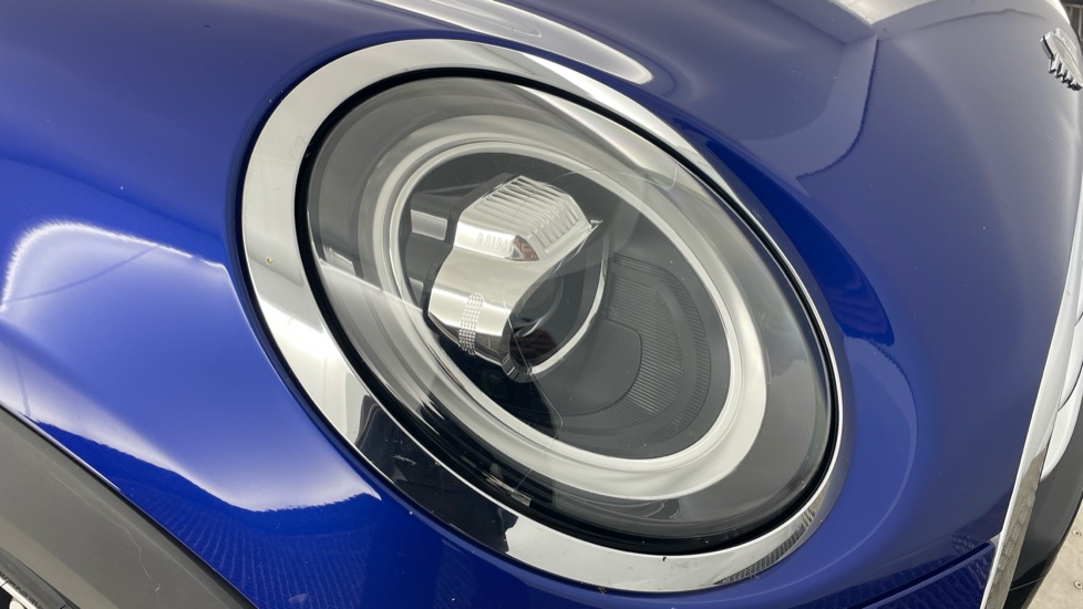 MINI Hatchback 1.5 Cooper Exclusive II 3dr Petrol Hatchback - Image 23