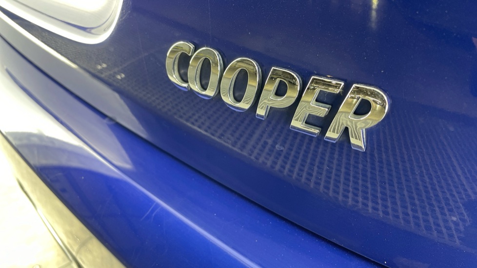 MINI Hatchback 1.5 Cooper Exclusive II 3dr Petrol Hatchback - Image 41