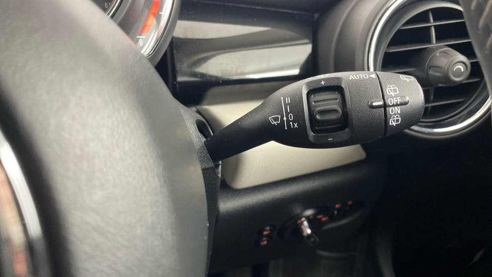 MINI Hatchback 1.5 Cooper Exclusive II 3dr Petrol Hatchback - Image 55