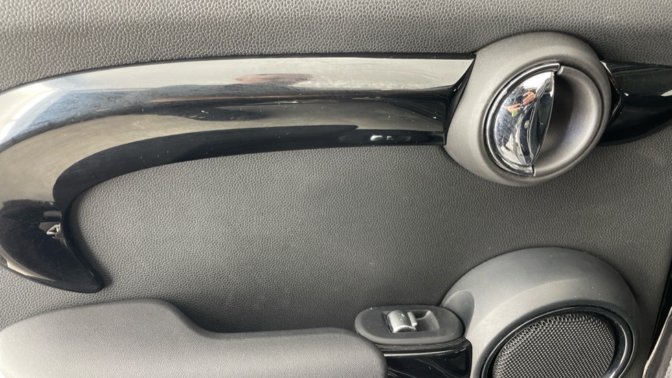 MINI Hatchback 2.0 Cooper S Seven 5dr Auto Petrol Hatchback - Image 32