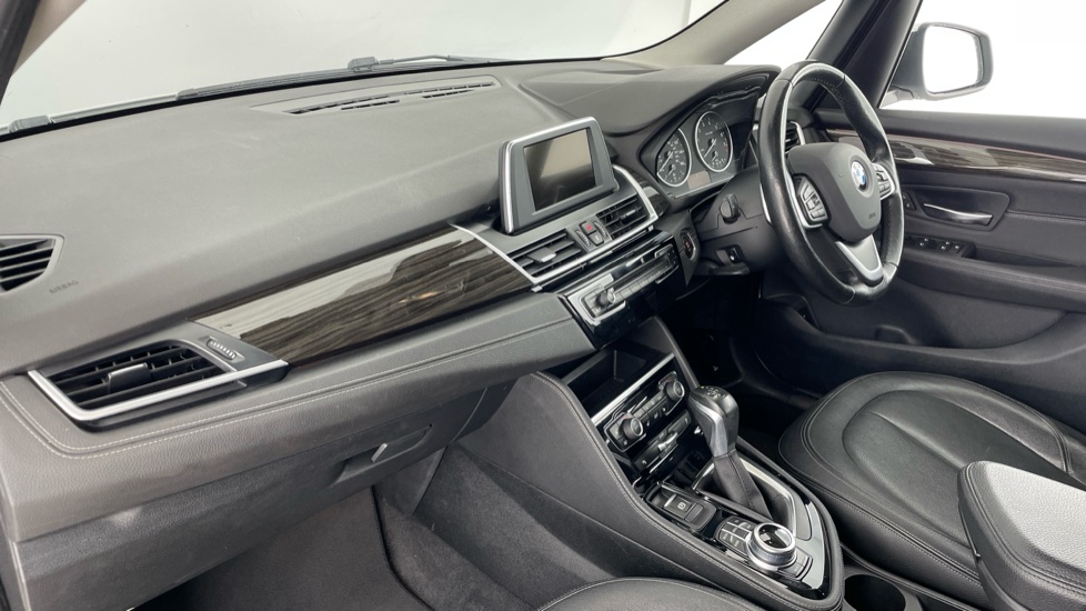 BMW 2 Series 225i xDrive Luxury 5dr Step Auto Petrol Hatchback - Image 7