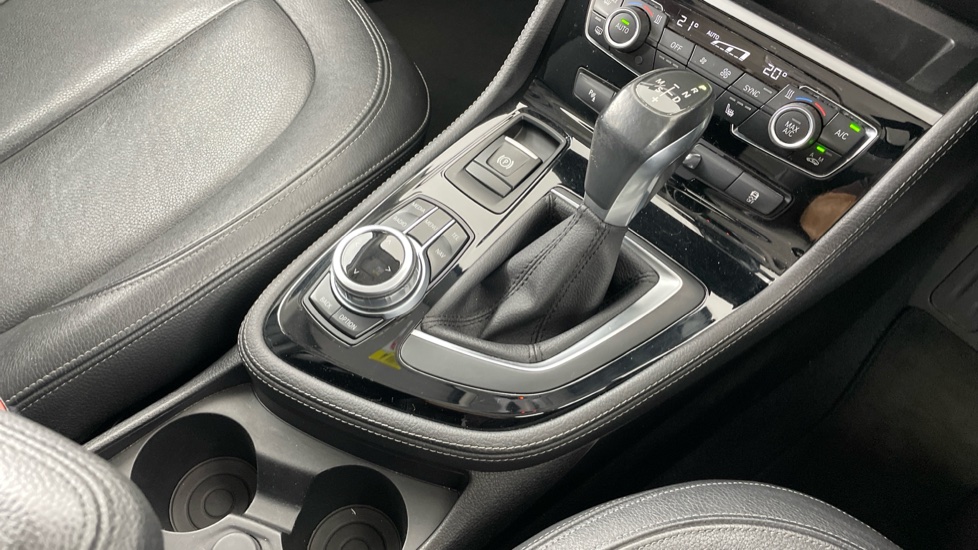 BMW 2 Series 225i xDrive Luxury 5dr Step Auto Petrol Hatchback - Image 10