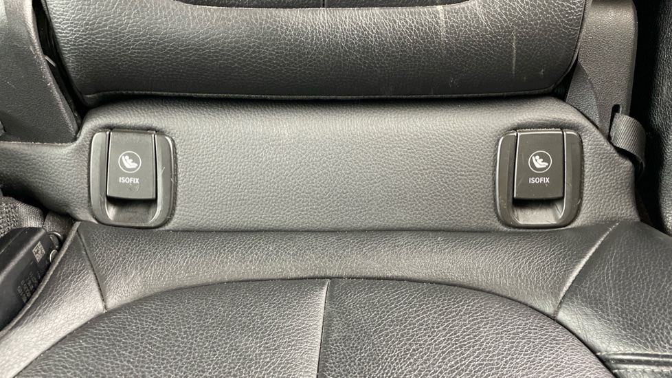 BMW 2 Series 225i xDrive Luxury 5dr Step Auto Petrol Hatchback - Image 33
