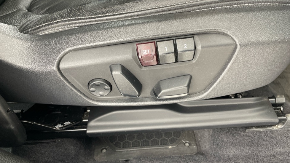 BMW 2 Series 225i xDrive Luxury 5dr Step Auto Petrol Hatchback - Image 53