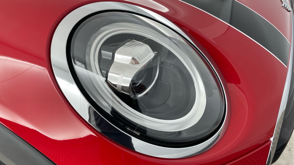 MINI Hatchback 1.5 Cooper Classic II 3dr Petrol Hatchback - Image 23