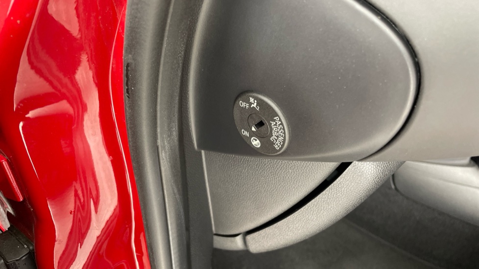 MINI Hatchback 1.5 Cooper Classic II 3dr Petrol Hatchback - Image 29