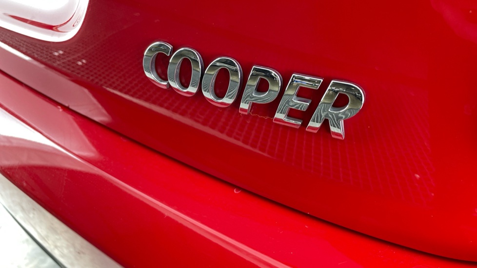 MINI Hatchback 1.5 Cooper Classic II 3dr Petrol Hatchback - Image 39