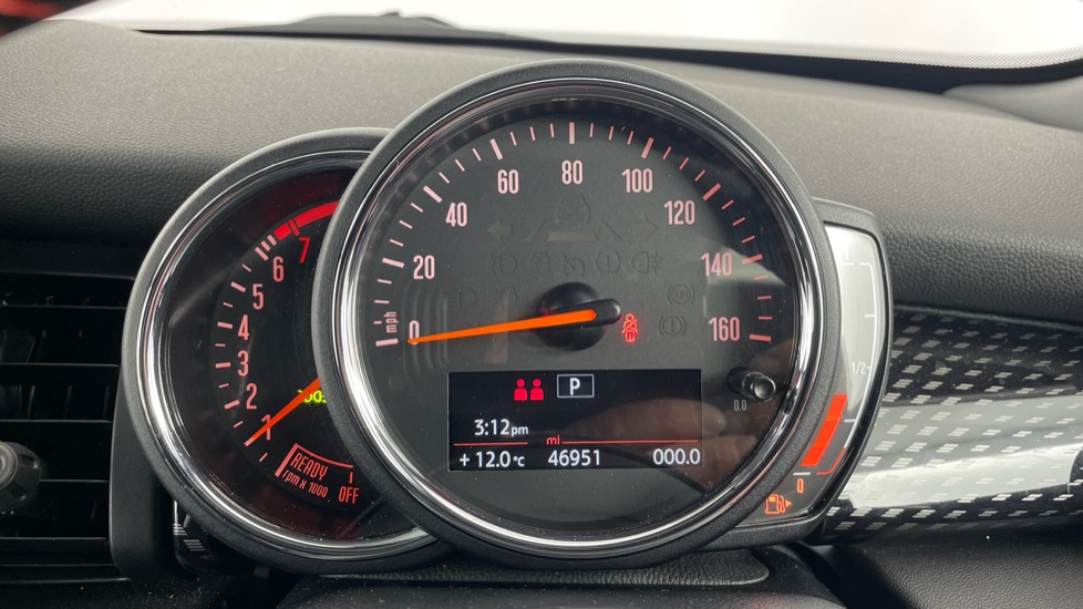 MINI Hatchback 2.0 Cooper S Sport II 3dr Auto [Comfort/Nav Pack] Petrol Hatchback - Image 9