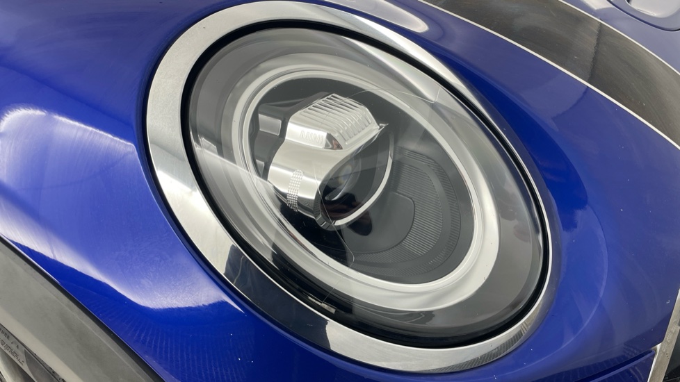MINI Hatchback 2.0 Cooper S Sport II 3dr Auto [Comfort/Nav Pack] Petrol Hatchback - Image 23