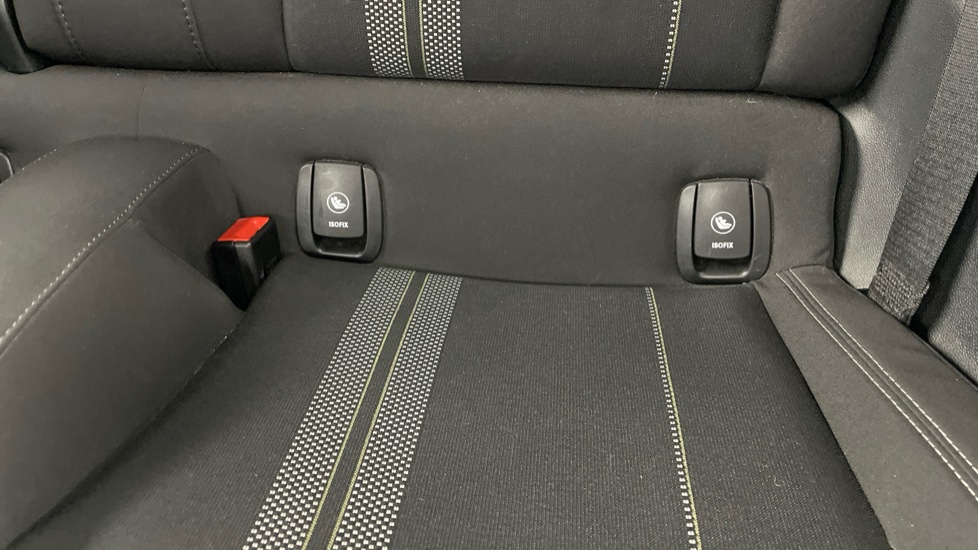 MINI Hatchback 2.0 Cooper S Sport II 3dr Auto [Comfort/Nav Pack] Petrol Hatchback - Image 35