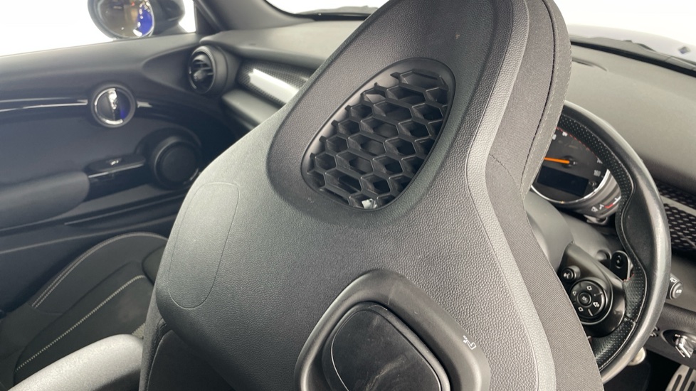 MINI Hatchback 2.0 Cooper S Sport II 3dr Auto [Comfort/Nav Pack] Petrol Hatchback - Image 45