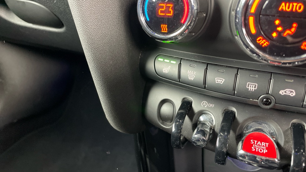 MINI Hatchback 2.0 Cooper S Sport II 3dr Auto [Comfort/Nav Pack] Petrol Hatchback - Image 59