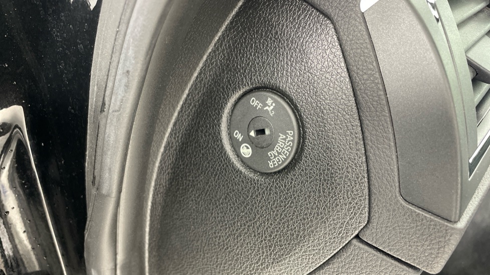 BMW 1 Series 118d M Sport 3dr [Nav/Servotronic] Step Auto Diesel Hatchback - Image 30