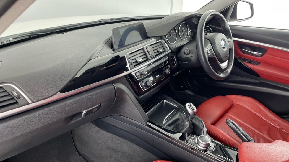 BMW 3 Series 320d EfficientDynamics Sport 5dr Diesel Estate - Image 7
