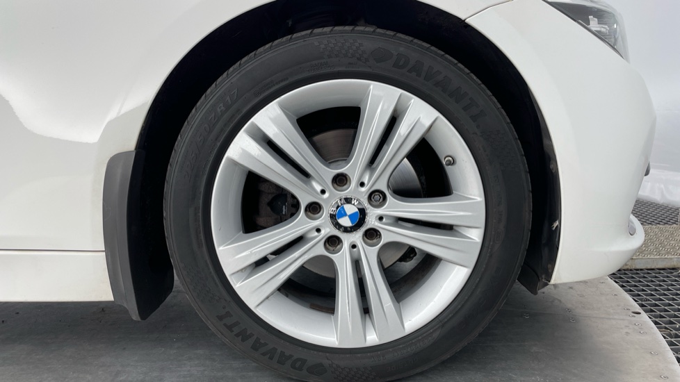 BMW 3 Series 320d EfficientDynamics Sport 5dr Diesel Estate - Image 14