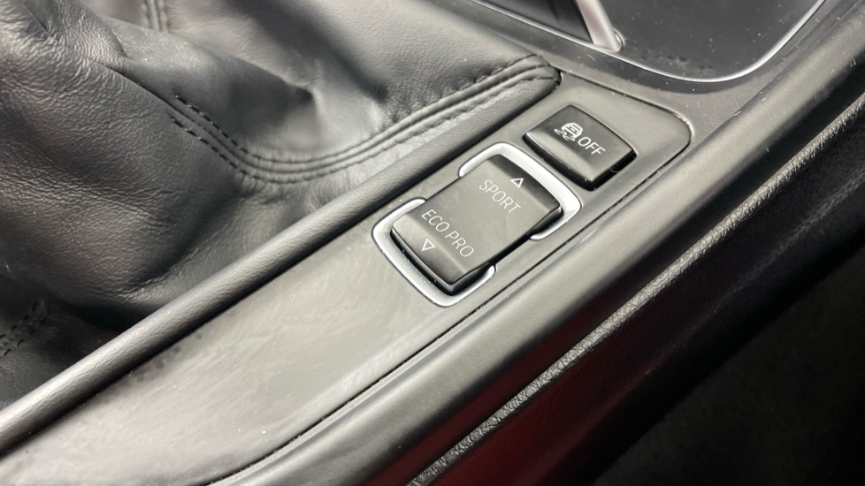 BMW 3 Series 320d EfficientDynamics Sport 5dr Diesel Estate - Image 19