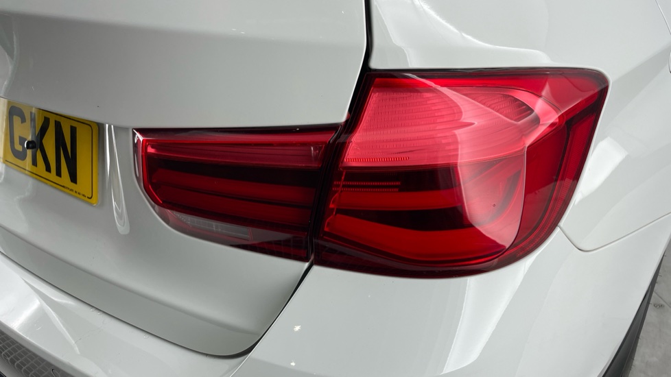BMW 3 Series 320d EfficientDynamics Sport 5dr Diesel Estate - Image 22