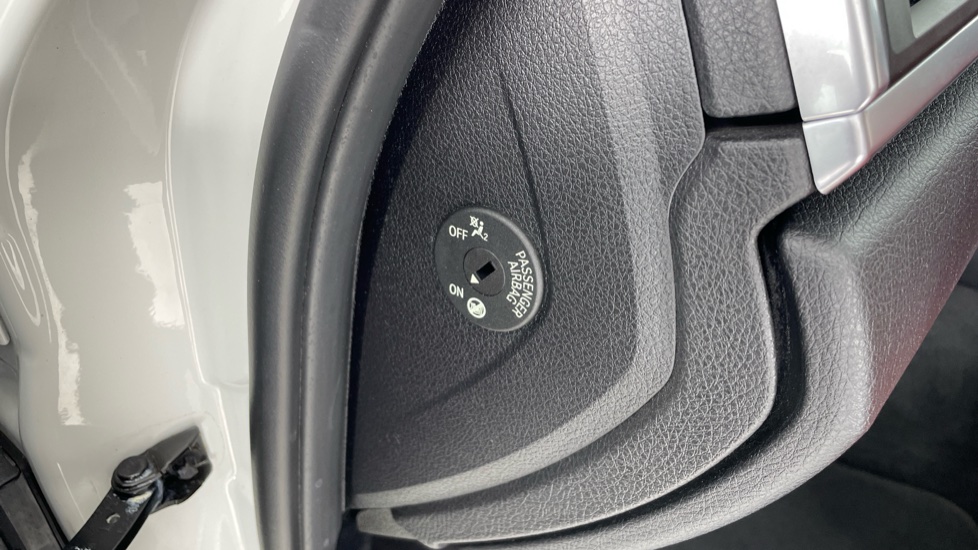 BMW 3 Series 320d EfficientDynamics Sport 5dr Diesel Estate - Image 28