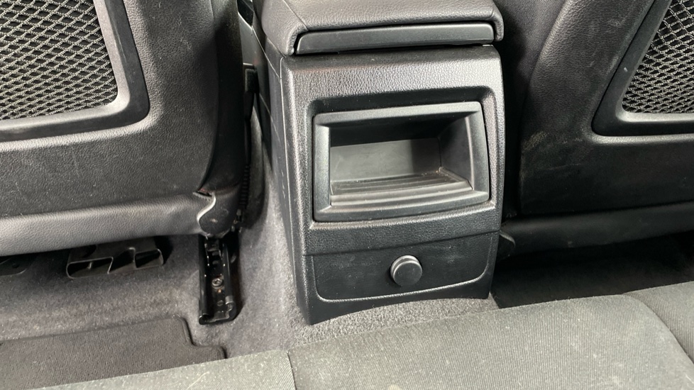 BMW 1 Series 118i [1.5] Sport 5dr [Nav] Step Auto Petrol Hatchback - Image 31