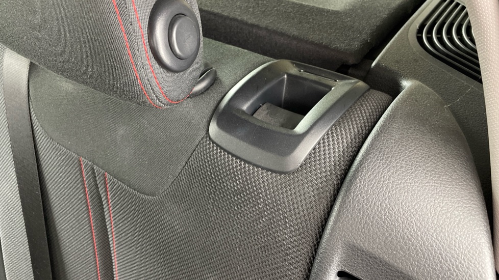 BMW 1 Series 118i [1.5] Sport 5dr [Nav] Step Auto Petrol Hatchback - Image 33