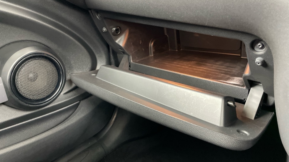 MINI Hatchback 1.2 One 3dr Petrol Hatchback - Image 61
