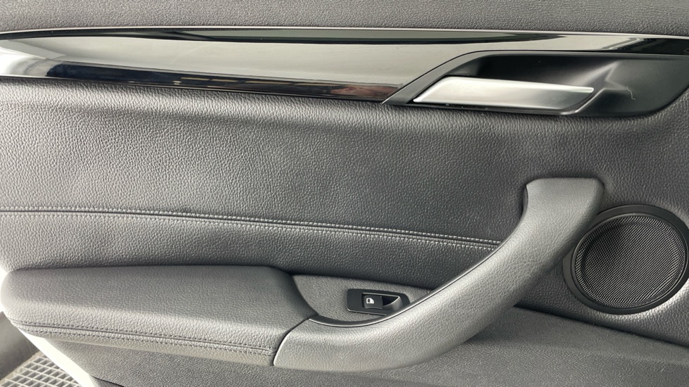 BMW X1 xDrive 20d xLine 5dr Step Auto Diesel Estate - Image 30