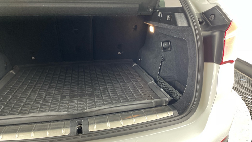 BMW X1 xDrive 20d xLine 5dr Step Auto Diesel Estate - Image 39