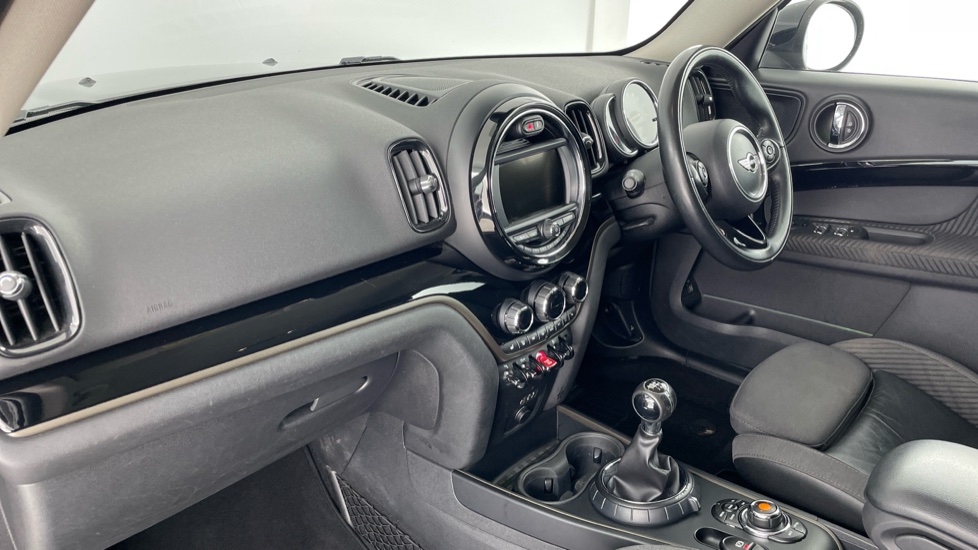 MINI Countryman 2.0 Cooper D 5dr Auto Diesel Hatchback - Image 7
