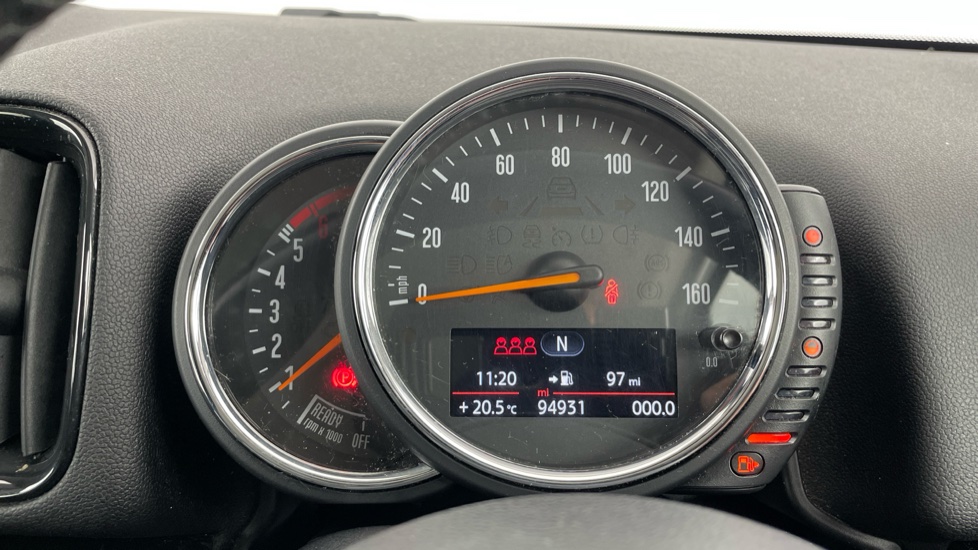 MINI Countryman 2.0 Cooper D 5dr Auto Diesel Hatchback - Image 9