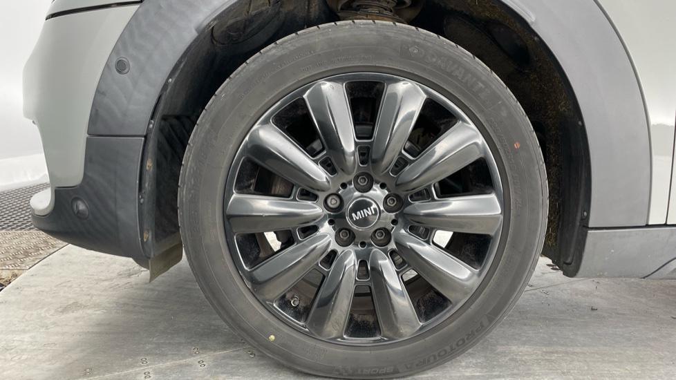 MINI Countryman 2.0 Cooper D 5dr Auto Diesel Hatchback - Image 14