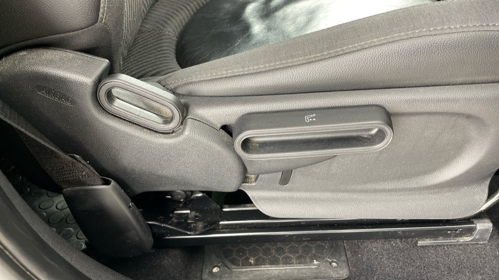 MINI Countryman 2.0 Cooper D 5dr Auto Diesel Hatchback - Image 47