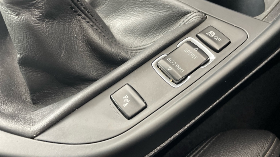 BMW 2 Series 220d M Sport 2dr [Nav] Diesel Convertible - Image 19