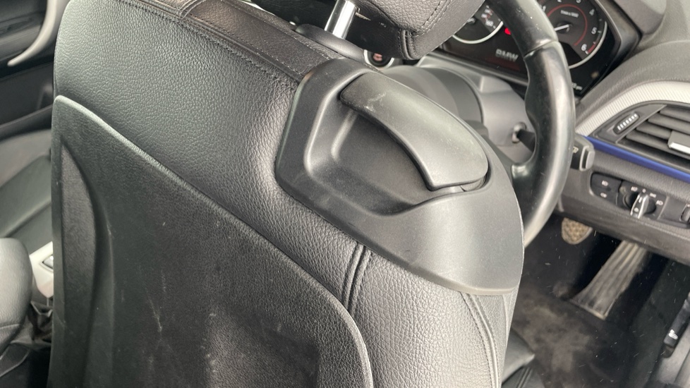 BMW 2 Series 220d M Sport 2dr [Nav] Diesel Convertible - Image 39