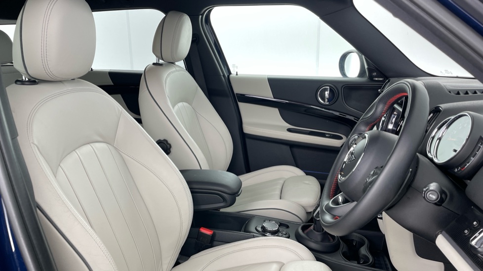 MINI Countryman 2.0 Cooper S 5dr Auto [7 Speed] Petrol Hatchback - Image 11