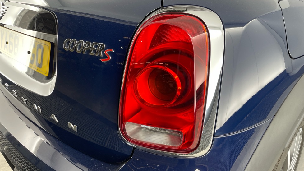 MINI Countryman 2.0 Cooper S 5dr Auto [7 Speed] Petrol Hatchback - Image 22