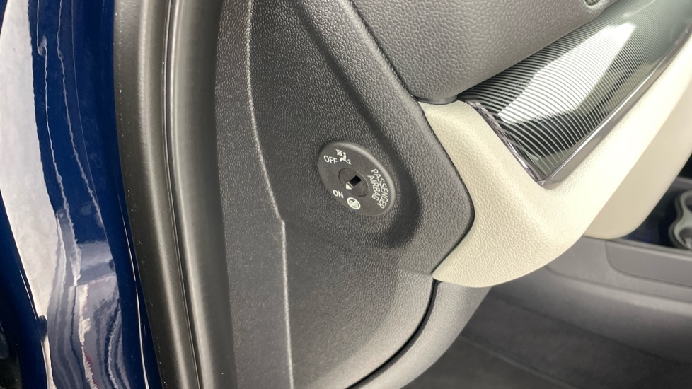 MINI Countryman 2.0 Cooper S 5dr Auto [7 Speed] Petrol Hatchback - Image 31