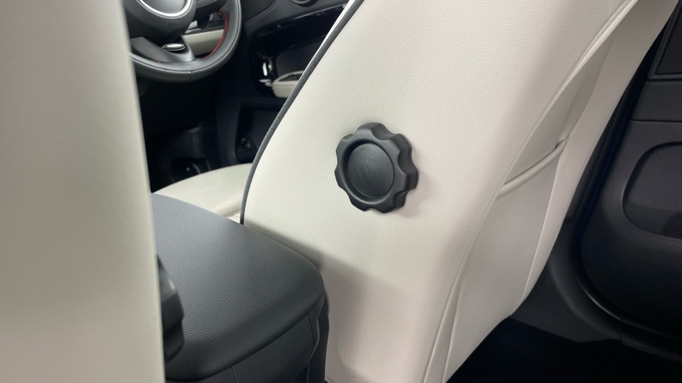 MINI Countryman 2.0 Cooper S 5dr Auto [7 Speed] Petrol Hatchback - Image 34