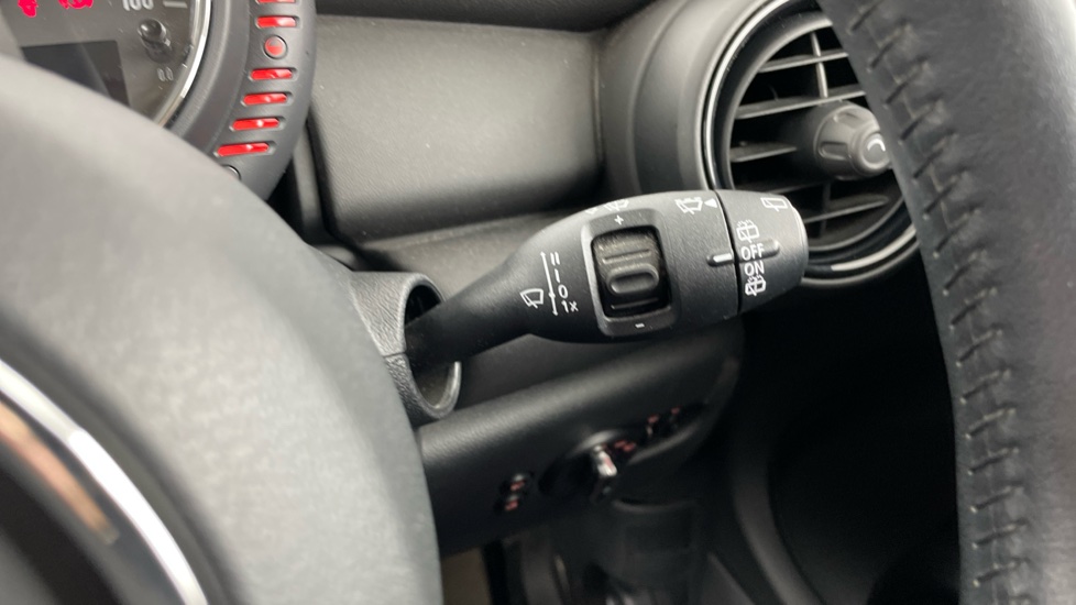 MINI Hatchback 1.2 One 3dr Petrol Hatchback - Image 35