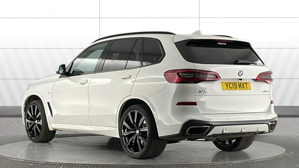 BMW X5 xDrive40i M Sport 5dr Auto Petrol Estate - Image 2