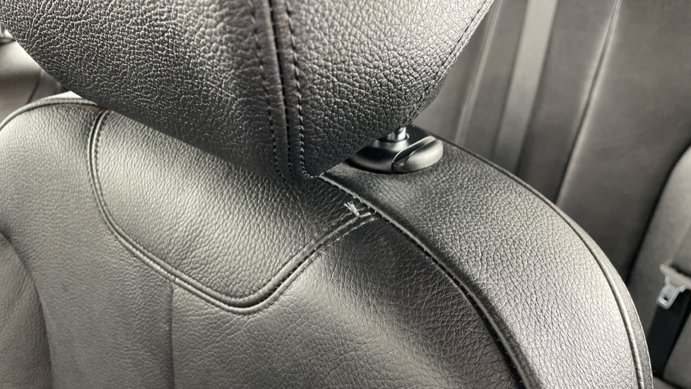 BMW 1 Series 116i M Sport 5dr Petrol Hatchback - Image 28